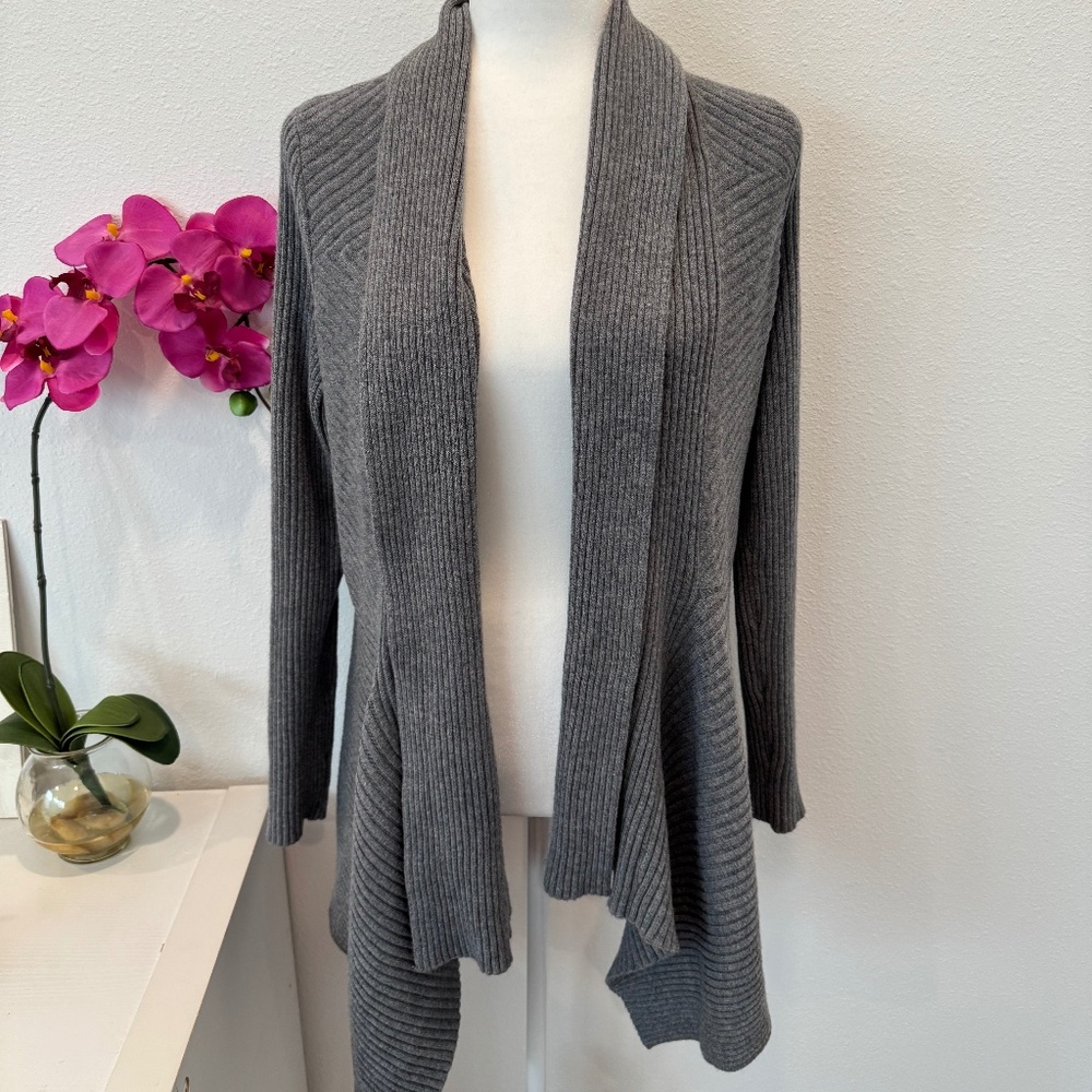 WHITE HOUSE BLACK MARKET Women’s Grey Open Front Draped Cardigan Size Small